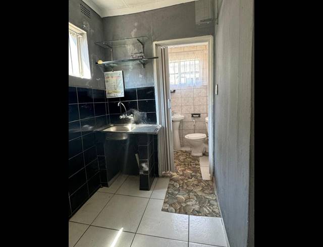 3 BEDROOM HOUSE FOR SALE IN CROSBY